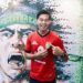 Satria Tama ketika resmi diumumkan ke publik oleh manajemen Persebaya Surabaya, Selasa (2/3/2021). (Foto: Persebaya.id) tugu jatim