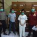 Lacurkan Gadis ABG 19 Tahun, Muncikari asal Lumajang Ditangkap Polisi di Malang 12 Sela Puri, tersangka muncikari atas kasus pelacuran saat diperiksa petugas kepolisian dari Polsek Blimbing, Kota Malang. (Foto : Polsek Blimbing)