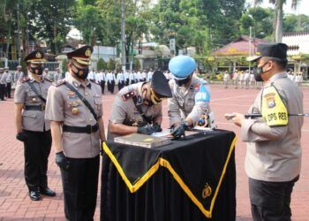 Upacara sertijab Wakapolres Malang yang dipimpin langsung oleh Kapolres Malang, AKBP Hendri Umar, Senin (15/3/2021). (Foto: Dokumen/Polres Malang)