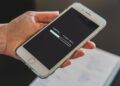 Jangan Cepat Putus Asa, Ini 5 Cara Mengatasi Smartphone yang Lemot