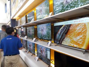 Sederet Penjual Televisi di Malang Tak Khawatirkan jika Layanan TV Analog Dihentikan