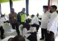 Bupati dan Wakil Bupati Tuban, H. Fathul Huda dan Noor Nahar Husein saat meninjau berlangsugnya Ujian Perangkat Desa 2021. (Foto: Humas Pemkab Tuban)