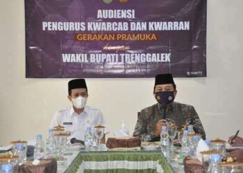 Wakil Bupati M. Syah Natanegara saat menghadiri audiensi Pengurus Kwarcab dan Kwaran Pramuka di Trenggalek, Rabu (24/3/2021). (Foto: Zamz/Tugu Jatim) wabup syah