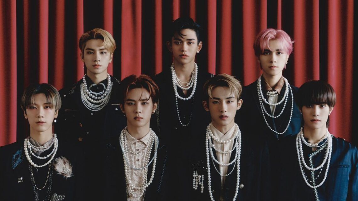 WayV Comeback dengan Mini Album Ke-3 “Kick Back” 5 Poster WayV dalam Mini Album Ke-3 “Kick Back” (Foto : Twitter/@WayV_official)