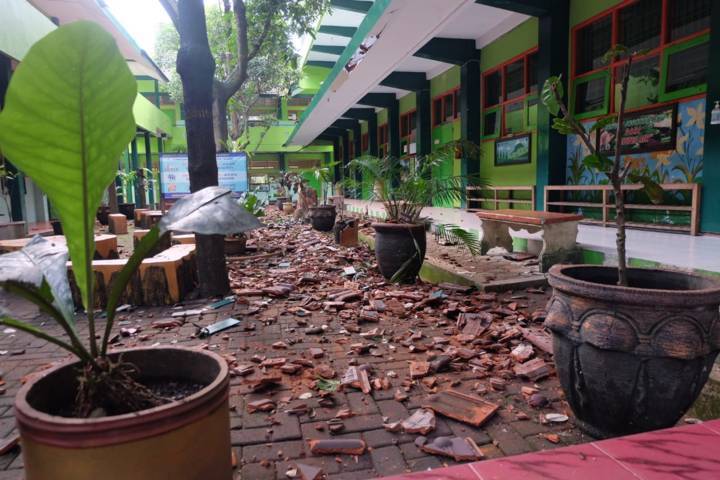 Kondisi SMKN 1 Turen, Kabupaten Malang, setelah terjadi gempa. (Foto: Rap/Tugu Jatim)