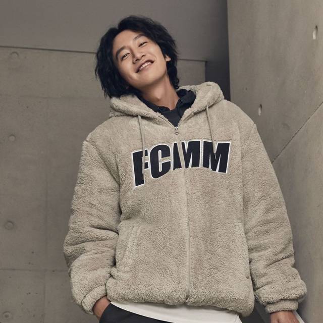 Lee Kwang-Soo untuk brand FCMM. (Foto: IG @masijacoke850714/Tugu Jatim)