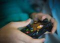 Ilustrasi bermain game dan manfaat bermain game. (Foto: Pixabay)