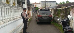 Densus 88 Menggeledah Rumah Terduga Teroris di Rengel Tuban