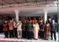 Paguyuban Umat Beragama (PUB) serta Forum Komunikasi Umat Beragama (FKUB) Bojonegoro saat menggelar deklarasi pernyataan sikap mengecam tindakan bom bunuh diri yang terjadi di depan Gereja Katedral Makassar, Minggu (28/03/2021). (Foto: Dok FKUB Bojonegoro/Tugu Jatim)