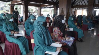 Dinkes Kota Batu melakukan rakor percepatan penanganan stunting. (Foto: Sholeh/Tugu Jatim)