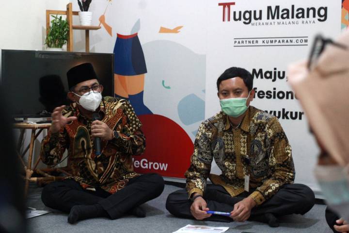 Acara diskusi membahas pemulihan ekonomi Malang Raya yang digelar Malang Jurnalis Forum di kantor Tugu Media Group, Malang, Kamis (15/4/2021). (Foto: Rubianto/Tugu Malang/Tugu Jatim)