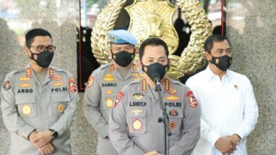 Kapolri Jenderal Listyo Sigit Prabowo menegaskan negara tidak akan kalah dengan KKB Papua, yang terus melancarkan aksi teror kepada masyarakat, Selasa (28/04/2021). (Foto: Polri)