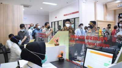 Terobosan pelayanan kepolisian dalam satu atap kini ada di Polresta Sidoarjo. Yakni, Mall Mini Pelayanan Polri (MMPP) yang diperkenalkan ke masyarakat Sidoarjo, Kamis (20/05/2021).(Foto: Polrestabes Surabaya/Tugu Jatim)