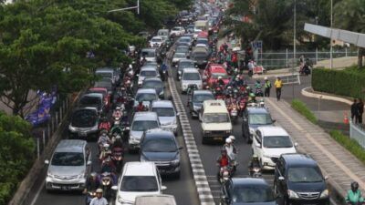 Ilustrasi jalanan saat akan diberlakukan PPKM mikro. (Foto: Mila Arinda/Tugu Jatim)