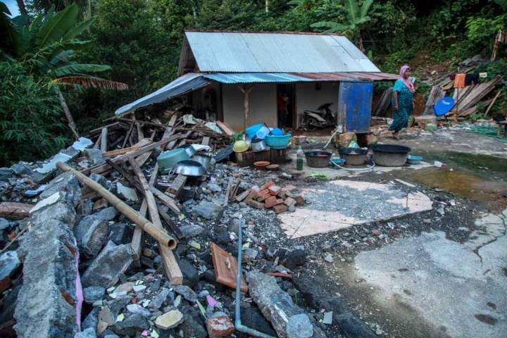 Kondisi porak poranda korban gempa Malang di Kabupaten Malang.(Foto: Bayu Eka/Tugu Jatim)