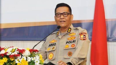 Kadiv Humas Polri, Irjen Argo Yuwono menyampaikan, penyekatan kendaraan mampu menekan jumlah kendaraan dari Jakarta keluar menuju Jawa Barat, Jawa Tengah dan Jawa Timur, Jumat (07/05/2021). (Foto: Dokumen/Polri)