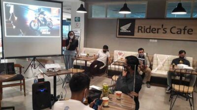 Gelaran acara gathering bertajuk Sunday Riding Gathering Komunitas Honda CB150R' di Riders Cafe MPM Malang, saat momen peluncuran motor Honda terbaru, Sabtu (22/5/2021). (Foto: MPM Honda Jatim)