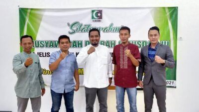 Kelima presidium KAHMI Tuban periode 2021-2026 yang ditetapkan dalam Musda III MD KAHMI yang digelar di Graha KAHMI Tuban di Desa Sugihwaras, Kecamatan Jenu, Kabupaten Tuban, Minggu (23/5/2021). (Foto: Dokumen/KAHMI Tuban)