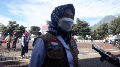 Wali Kota Batu Dewanti Rumpoko mengingatkan warga agar waspada terhadap bencana alam. (Foto: Sholeh/Tugu Jatim)