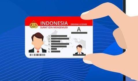 Ilustrasi pembuatan SIM A harus menyertakan sertifikat sekolah mengemudi.  (Foto: IG digitalkorlantas/Tugu Jatim)