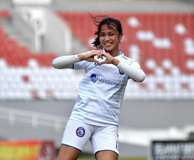 Salah satu pemain Arema FC Women, Shafira Ika Putri yang turut dipanggil untuk memperkuat tim nasional. (Foto: Instagram/Arema FC Women)