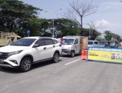 98 Pemilik KTP Surabaya Kabur saat Swab Massal, Kasatpol PP: Kami Blokir agar Tak Dilayani Dispendukcapil
