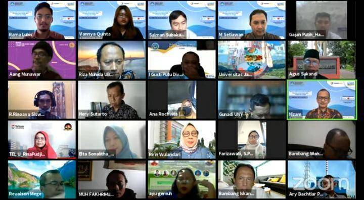 Para peserta webinar. (Foto: Feni Yusnia/Tugu Jatim)