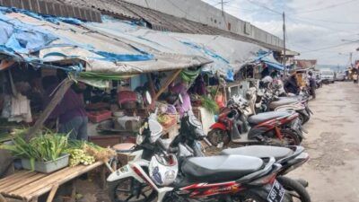 Pasar Besar Kota Batu yang direncanakan akan direvitalisasi. (Foto: Sholeh/Tugu Jatim)