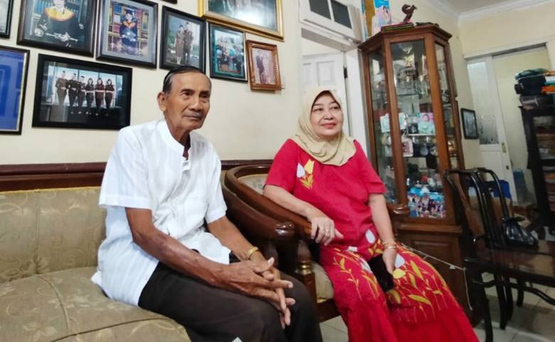Pasangan CJH asal Kota Malang yang gagal berangkat haji tahun ini. (Foto:Azmy/ Tugu Jatim)