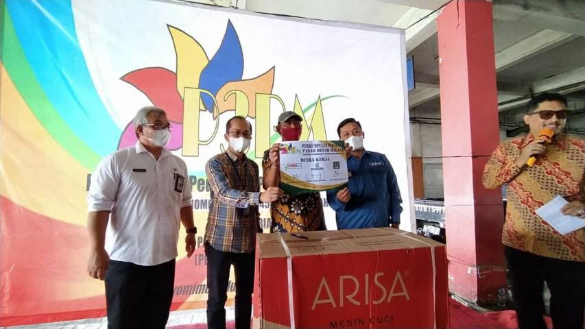 Peresmian PBM Mart, aplikasi bikinan pedagang Pasar Besar Malang, Rabu (23/6/2021). (Foto: M Ulul Azmy/Tugu Jatim)