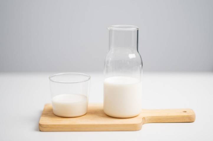 Ilustrasi minuman susu yang tinggi kalsium. (Foto: Pexels)