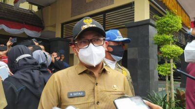 Wali Kota Malang, Sutiaji usai konferensi pers usai penangkapan bos The Nine House yang terbukti melakukan penganiayaan kepada karyawannya, Senin (28/6/2021). (Foto: M Ulul Azmy/Tugu Jatim)