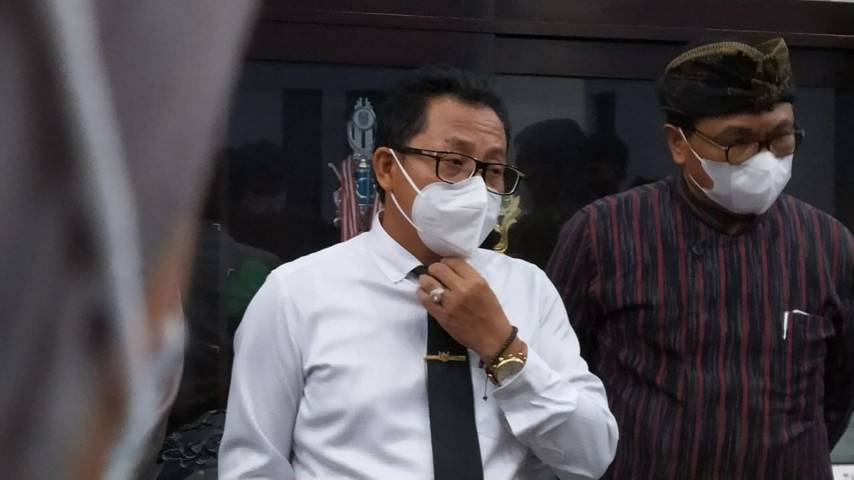 Wali Kota Malang Sutiaji (kiri) didampingi Wawali Kota Malang Sofyan Edi Sujarwo. (Foto:Azmy/Tugu Jatim)