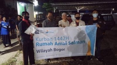 Pondok Inspirasi menggandeng Rumah Amal Salman untuk menggelar penyembelihan hewan kurban, Selasa (20/07/2021). (Foto: Dokumen/Tugu Jatim)