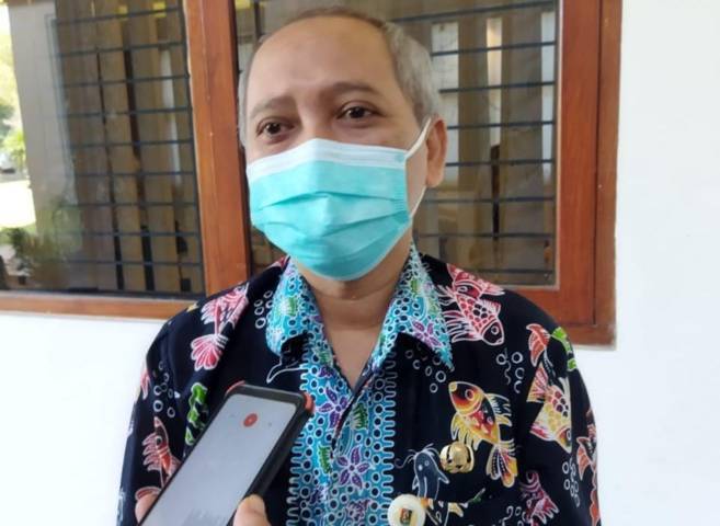 Sekretaris Daerah Kabupaten Tuban Budi Wiyana usai melaksanakan kegiatan penghargaan KLA oleh Kementerian Pemberdayaan Perempuan dan Perlindungan Anak (KPPPA) secara virtual, Kamis (29/07/2021). (Foto: Humas Pemkab Tuban/Tugu Jatim)