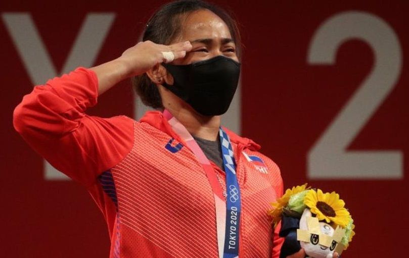 Hidilyn Diaz raih emas pertama untuk Filifina di Olimpiade Tokyo 2020/tugu jatim