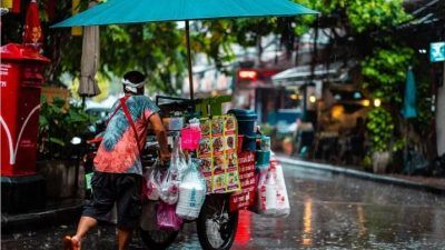 Ilustrasi pedagang kaki lima (PKL). (Foto: Pixabay) pkl, pemkab malang, ppkm, tugu jatim