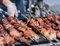 6 Tips Mengurangi Kolesterol Usai Makan Daging Kurban saat Idul Adha