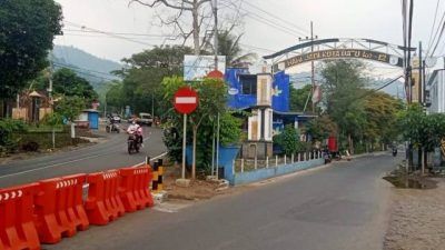 Jalur Wisata Songgoriti Kota Batu yang akan diperbaiki sekaligus ditingkatkan kualitas jalannya agar wisata di kawasan tersebut meningkat. (Foto: M Sholeh/Tugu Malang/Tugu Jatim)