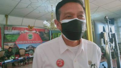 Sekretaris Daerah (Sekda) Kabupaten Malang, Wahyu Hidayat menyatakan bahwa penanganan pandemi di Kabupaten Malang menerapkan PPKM Level 4 meski sebenarya masuk penyebarannya hanya berada pada Level 3. (Foto: Rizal Adhi/Tugu Malang/Tugu Jatim)