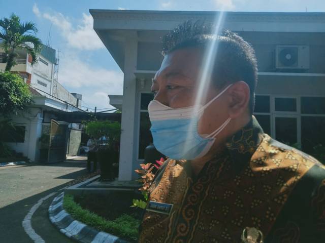 70 Persen Pasien Covid-19 di RS Kabupaten Malang Berasal dari Luar Daerah 12 Wakil Bupati Malang, Didik Gatot Subroto menyatakan bahwa sebanyak 70 persen pasien Covid-19 yang dirawat di RS penanganan Covid-19 merupakan warga luar Kabupaten Malang. (Foto: Rizal Adhi/Tugu Malang/Tugu Jatim)