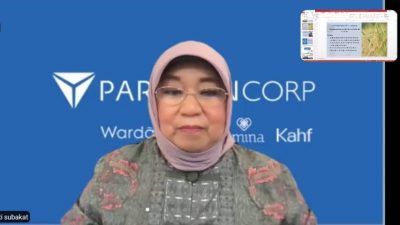 Founder PT Paragon Nurhayati Subakat saat menyampaikan materi dalam Fellowship Jurnalisme Pendidikan Batch 2 beberapa waktu lalu. (Foto: Rizal Adhi Pratama/Tugu Jatim)