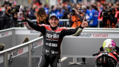 Aleix Espagaro raih podium perdana untuk Aprilia di Grand Prix Britania pada Minggu (29/8/2021)/tugu jatim