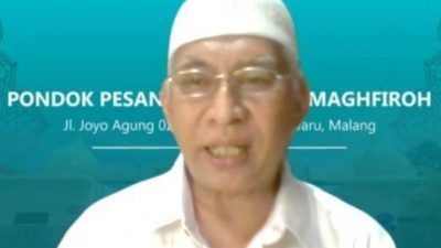 Pembina MES Malang Prof M. Bisri dalam webinar Sistem Penjaminan Mutu Halal Internal pada Sabtu (21/08/2021). (Foto: M. Sholeh/Tugu Jatim)