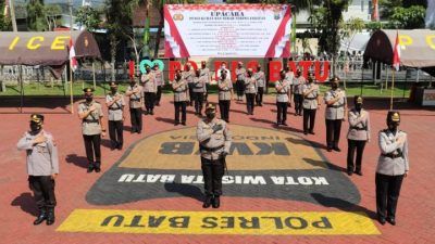 Proses sertijab 9 perwira di Polres Batu oleh Kapolres Batu AKBP Catur Cahyono Wibowo, Selasa (31/8/2021). (Foto: Dokumen/Polres Batu) tugu jatim