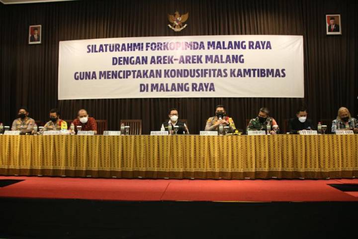 Agenda dialog antara Aremania bersama Forkopimda Malang Raya membahas terkait kesiapan HUT Arema ke-34. (Foto: Rizal Adhi/Tugu Malang/Tugu Jatim)