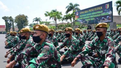 Upacara penutupan pelatihan dasar kemiliteran (latsarmil) Komcad Matra Darat TA 2021 di Dodikjur Rindam V/Brawijaya, Jl Mayjen M. Wiyono No 01, Kelurahan Kesatrian, Kecamatan Blimbing, Kota Malang, Sabtu (18/09/2021). (Foto: Rubianto/Tugu Malang/Tugu Jatim)