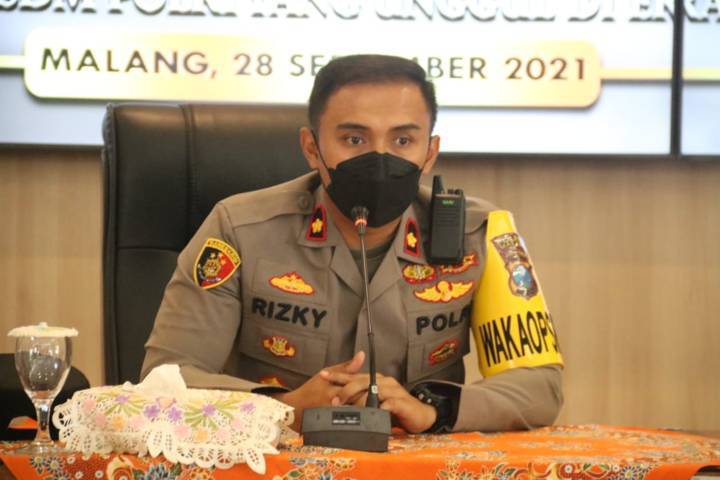 Komisaris Polisi (Kompol) Rizky Tri Putra. (Foto: Rizal Adhi Pratama/Tugu Malang/Tugu Jatim)