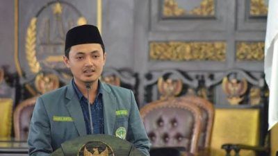 Choirul Mubtadiin Ketua IPNU Jatim saat memberikan sambutan. (Foto: Dokumen) tugu jatim