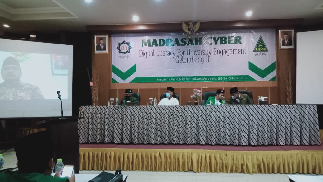 Para pembicara dalam acara Madrasah Cyber II yang digelar di Mojokerto, Jumat (22/10/22)/tugu jatim